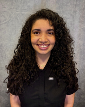 Astrid dental assistant headshot